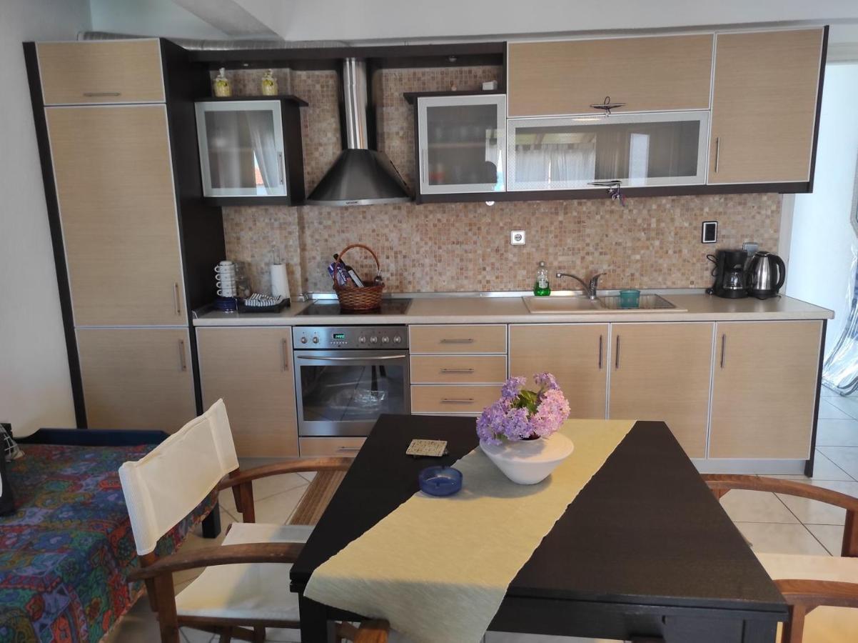 Beach Front Apartment In Pefkochori Exterior foto
