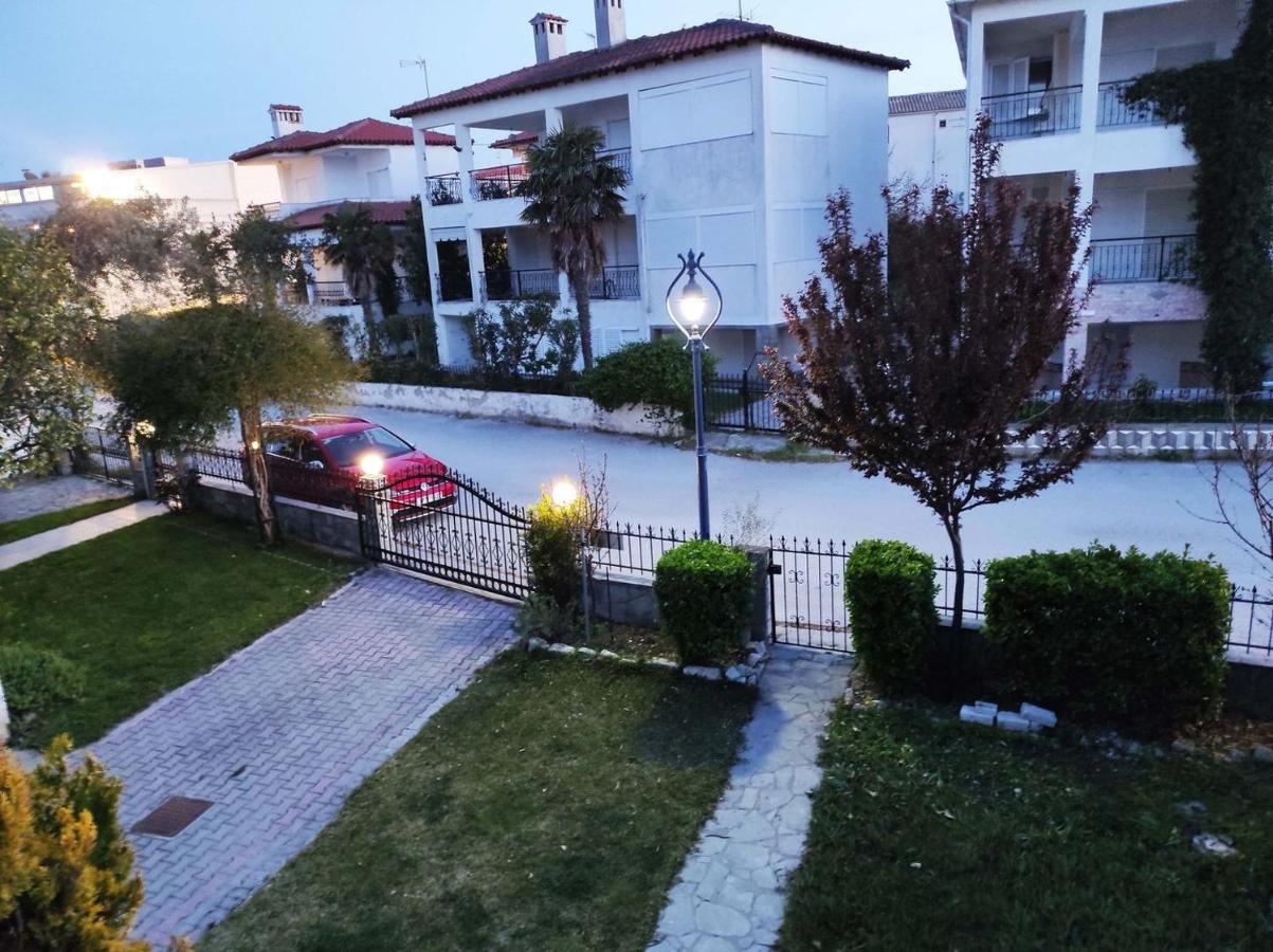 Beach Front Apartment In Pefkochori Exterior foto