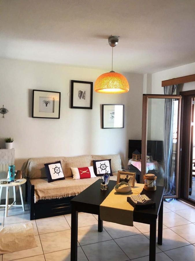 Beach Front Apartment In Pefkochori Exterior foto