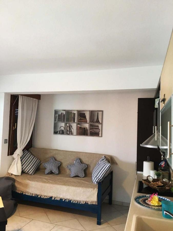Beach Front Apartment In Pefkochori Exterior foto
